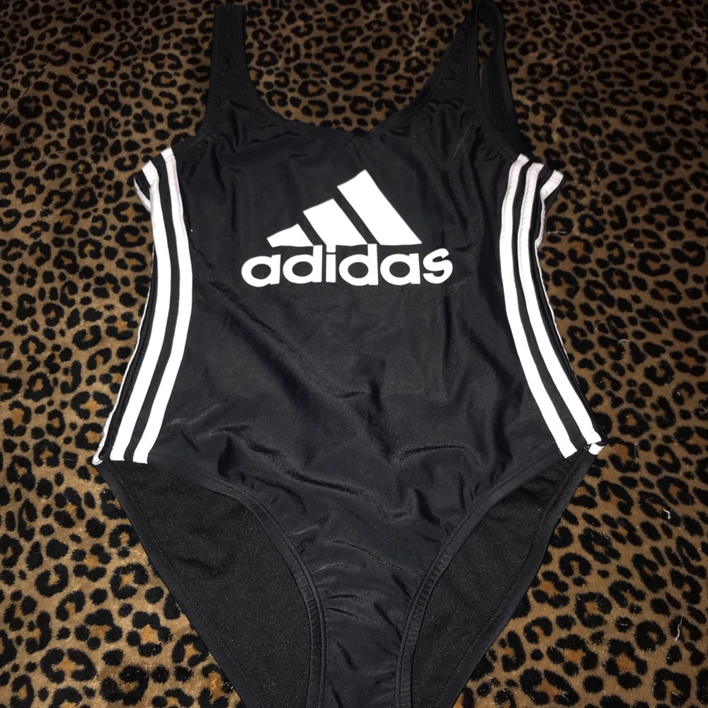 🖤NWT ADIDAS WOMANS ONE PIECE SWIMSUIT 🖤